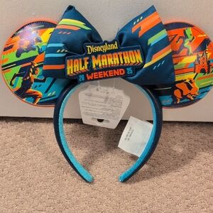 Disneyland 2025 Half Marathon Minnie Ears Headband With Marvel Characters NWT